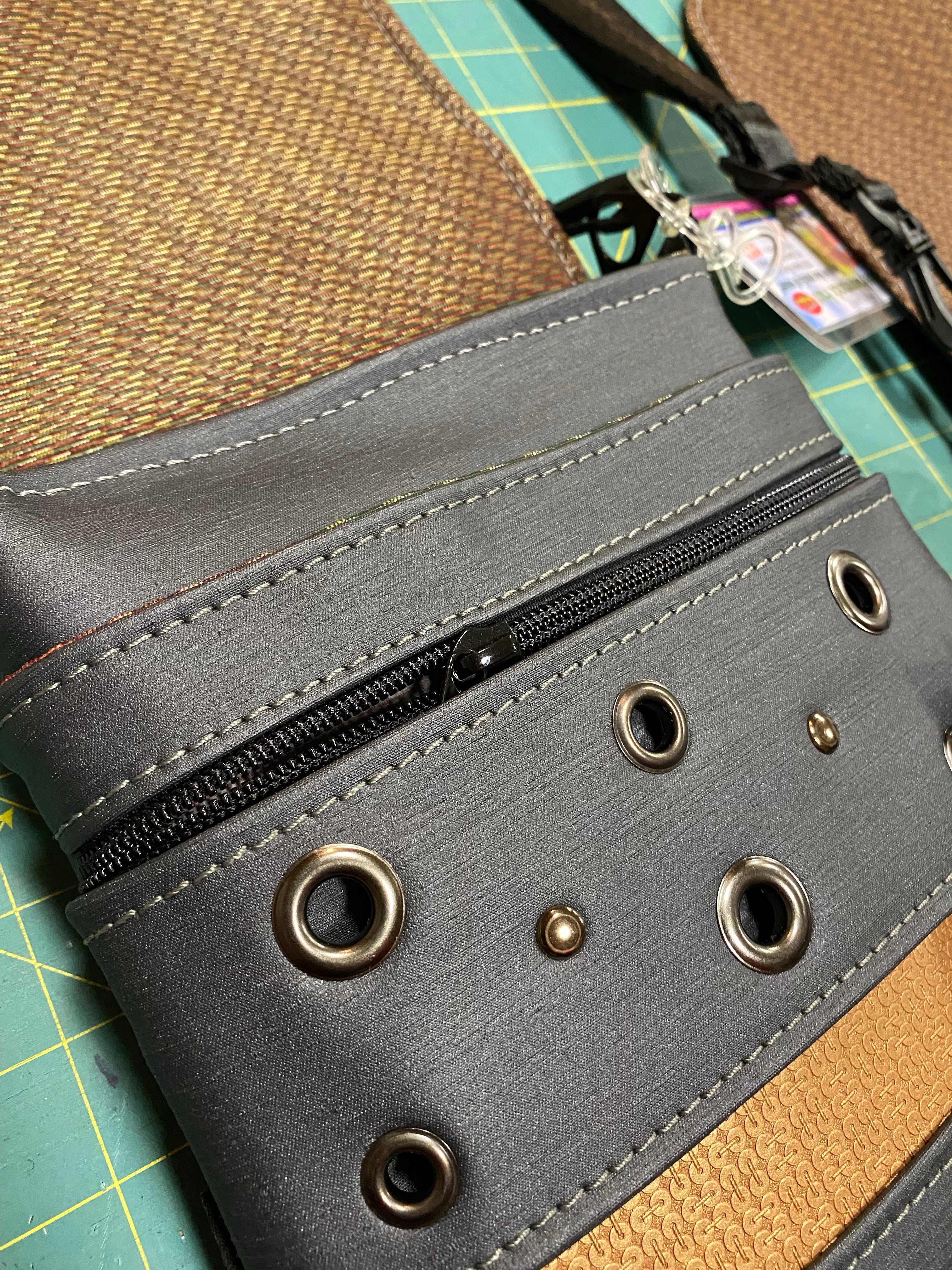 "Detail" Crossbody Bag