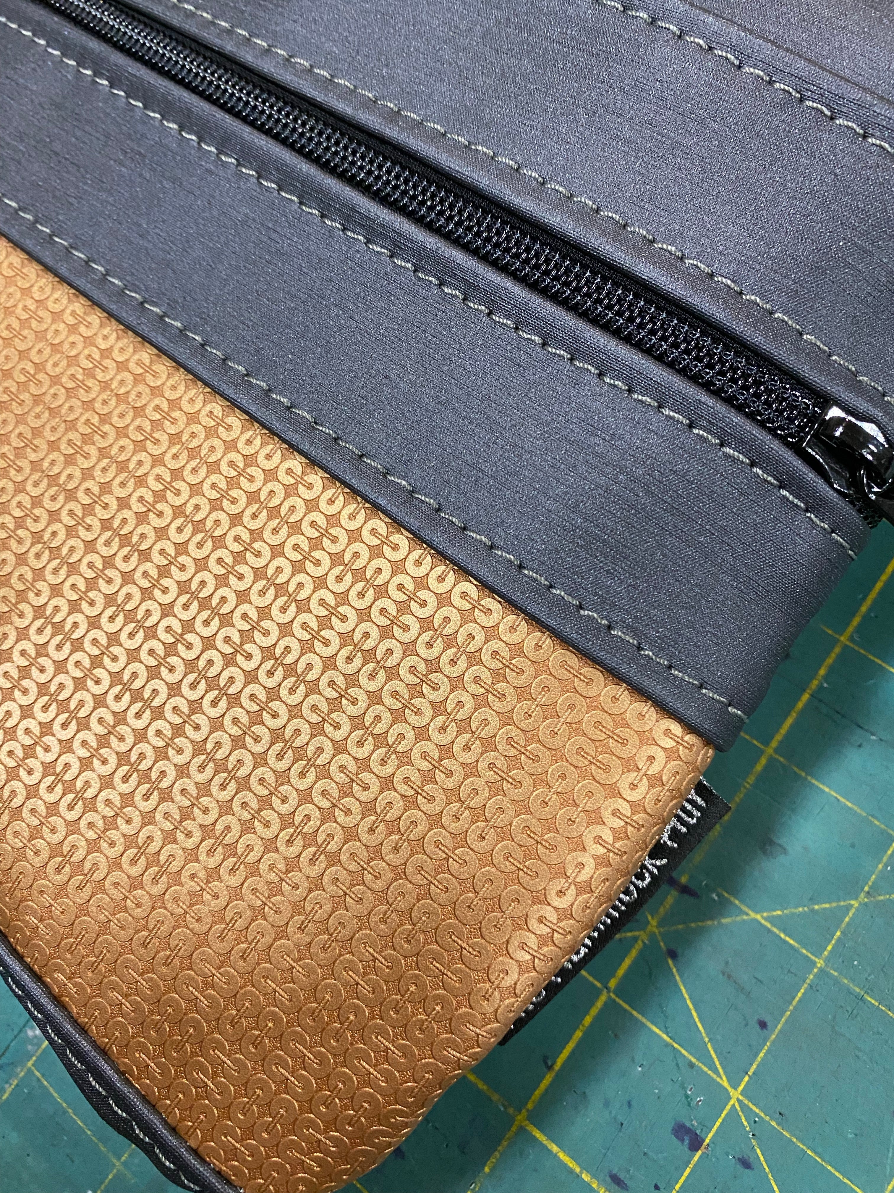 "Detail" Crossbody Bag